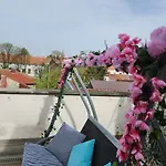 Apartment Central, Big Terrace, Near River *